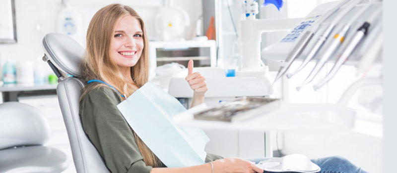 How to choose your dental implantologist?
